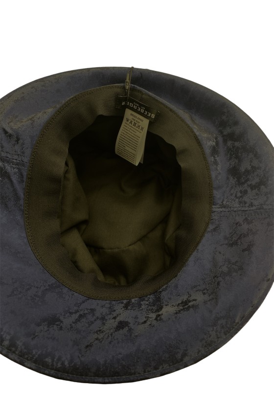 Chapeau de pluie avec bord semi-rigide